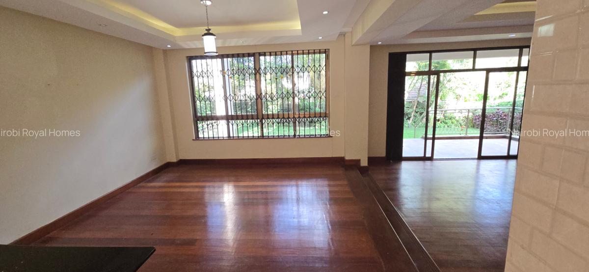 5 Bed Townhouse with En Suite at Lavington Green - 7