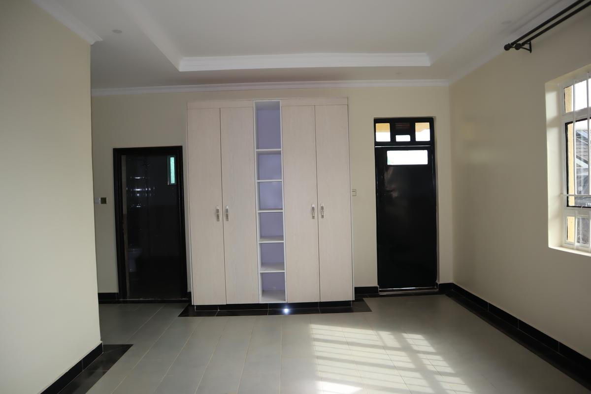 4 Bed House with En Suite at Mugutha Area - 11