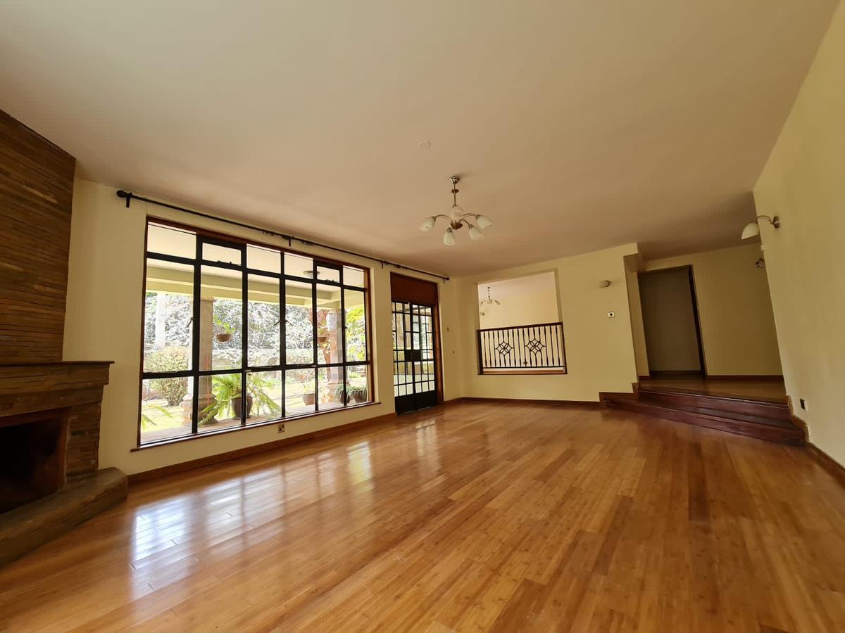 4 Bed Townhouse with En Suite in Lavington - 1