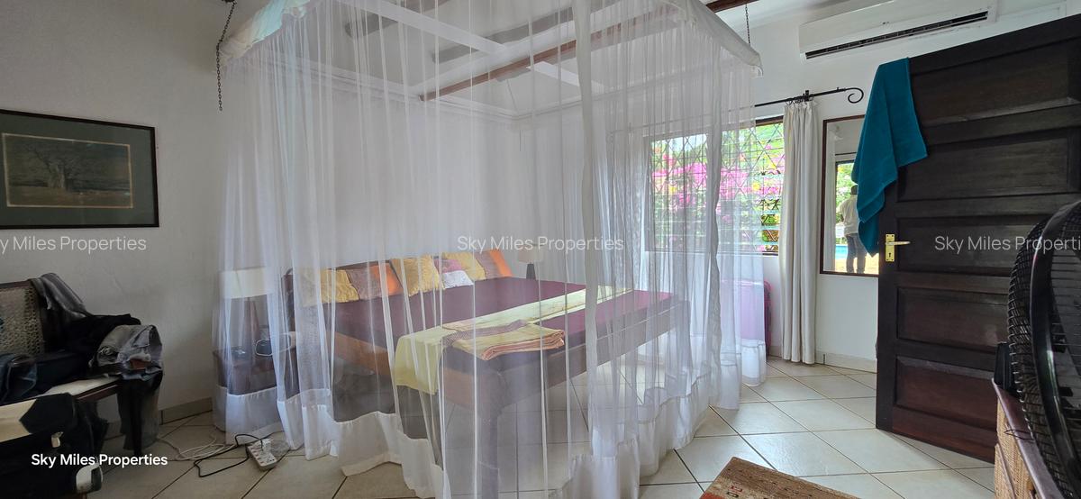 3 Bed Villa with En Suite at Mtwapa La-Marina - 10