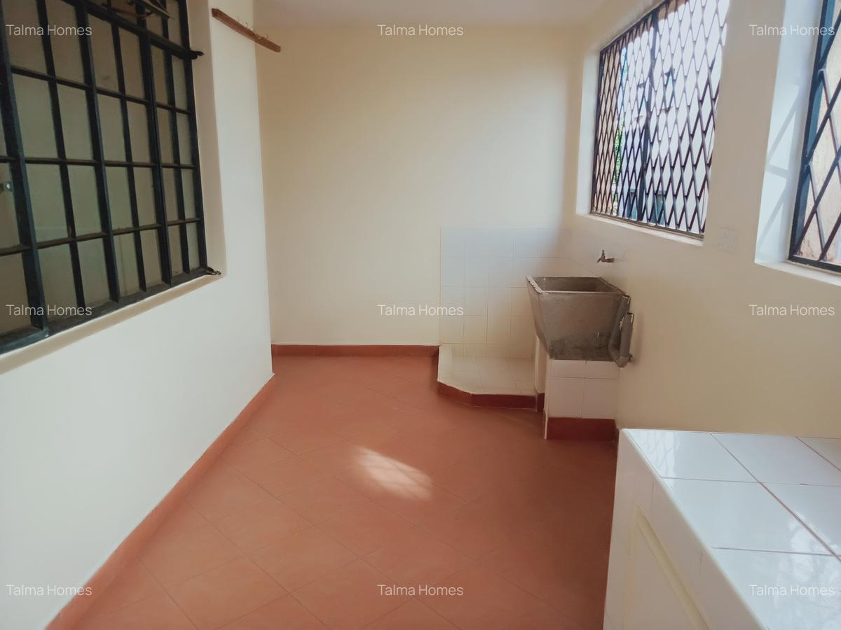 3 Bed Apartment with En Suite at Off Rhapta Road - 10