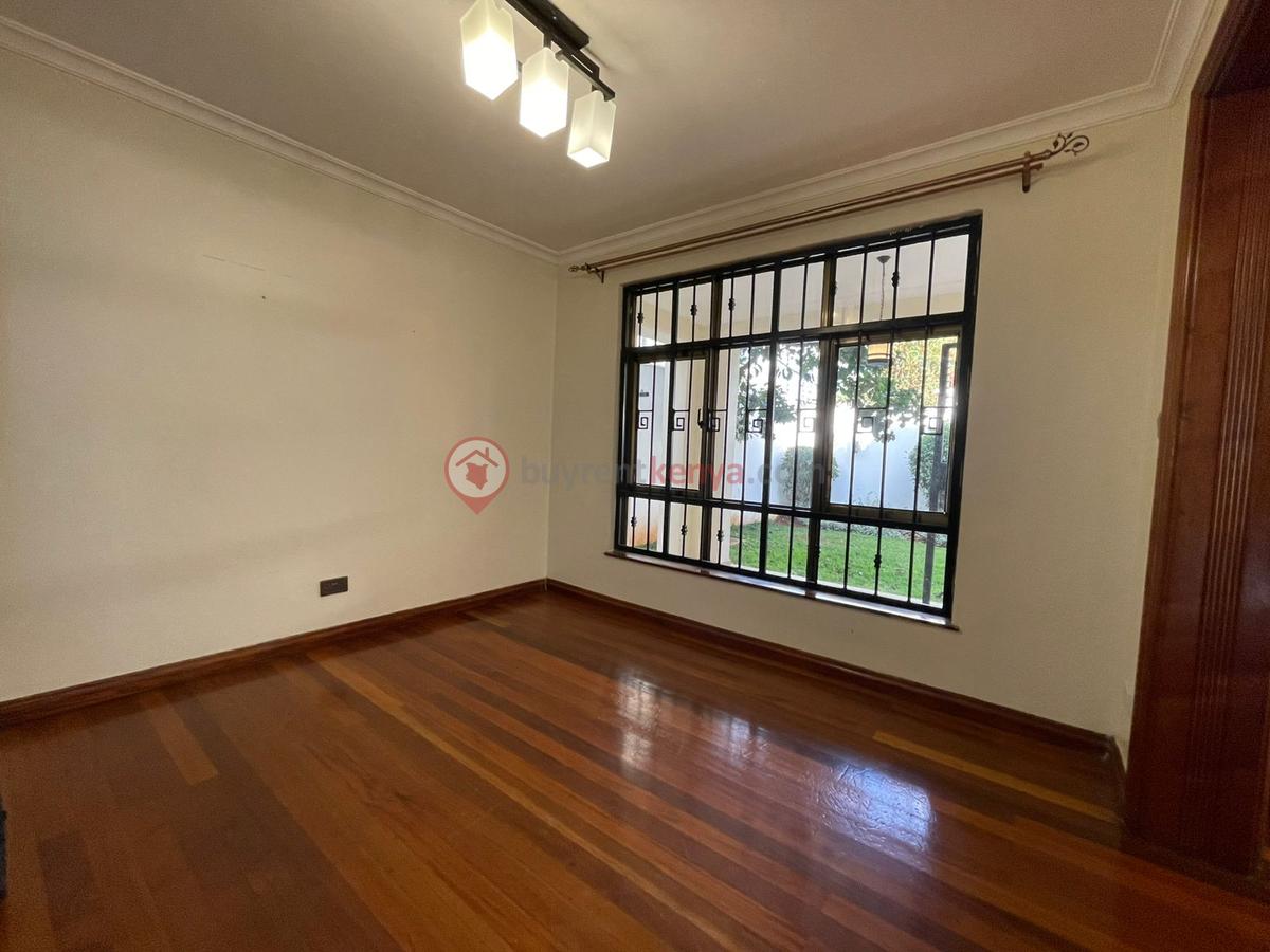 3 Bed Townhouse with En Suite in Karen - 4