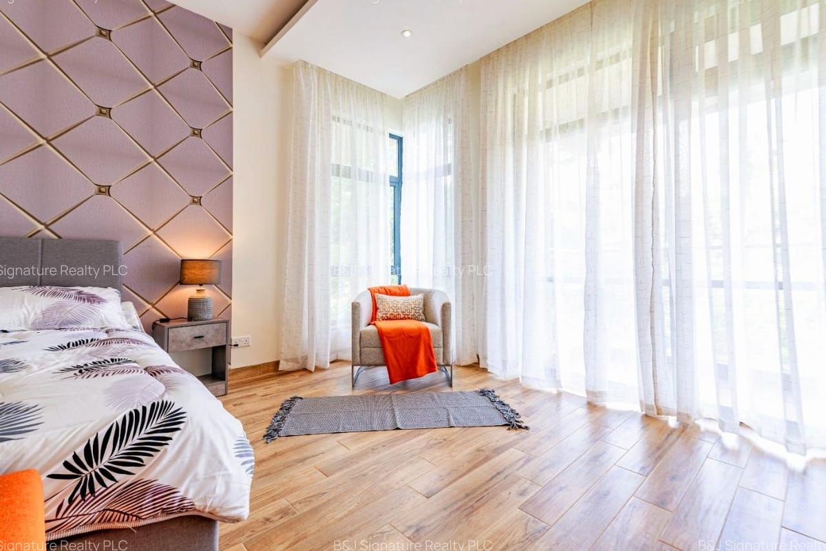 3 Bed Apartment with En Suite in Riverside - 5