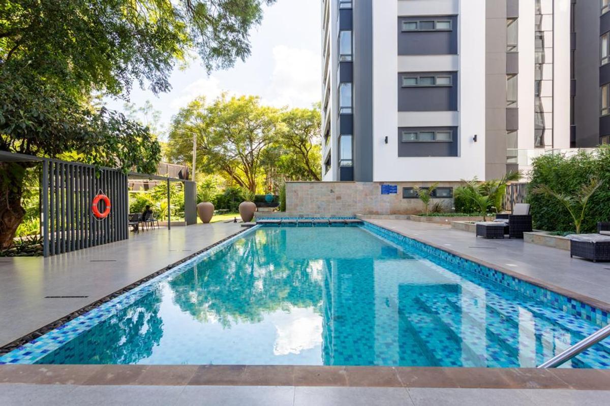 Serviced 2 Bed Apartment with En Suite at Riverside - 9