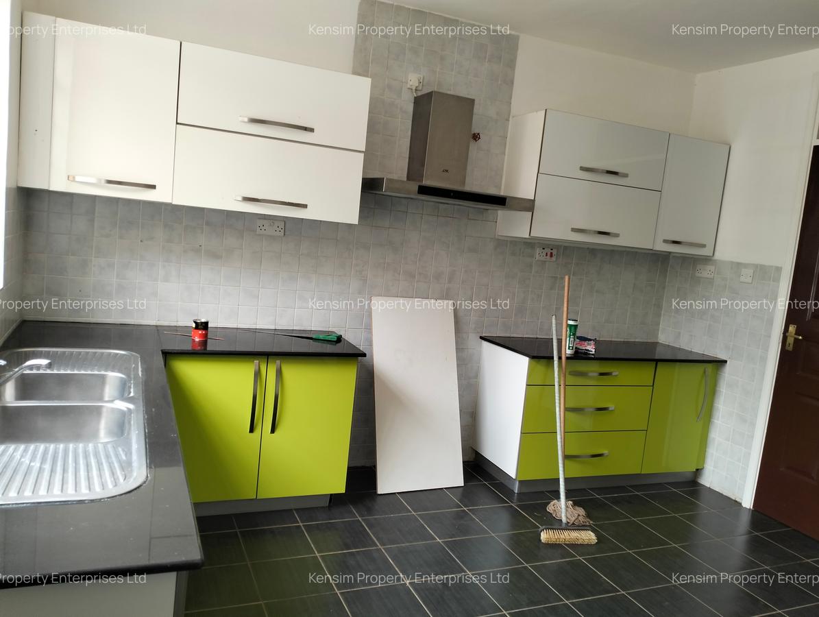 5 Bed Townhouse with En Suite in Kitisuru - 6