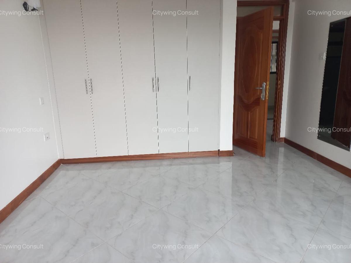 2 Bed Apartment with En Suite at School Lane - 3