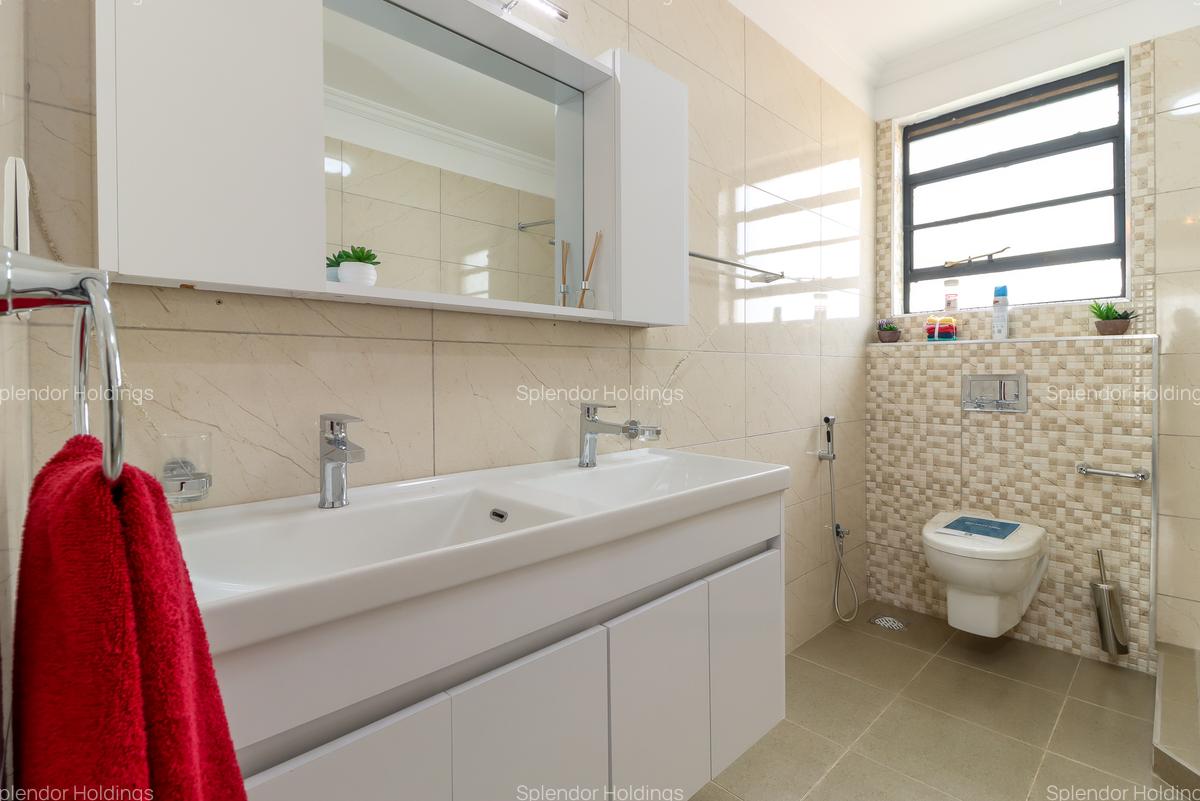 4 Bed Townhouse with En Suite in South C - 15