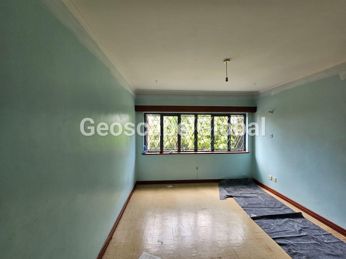 5 Bed House with En Suite in Kitisuru - 9