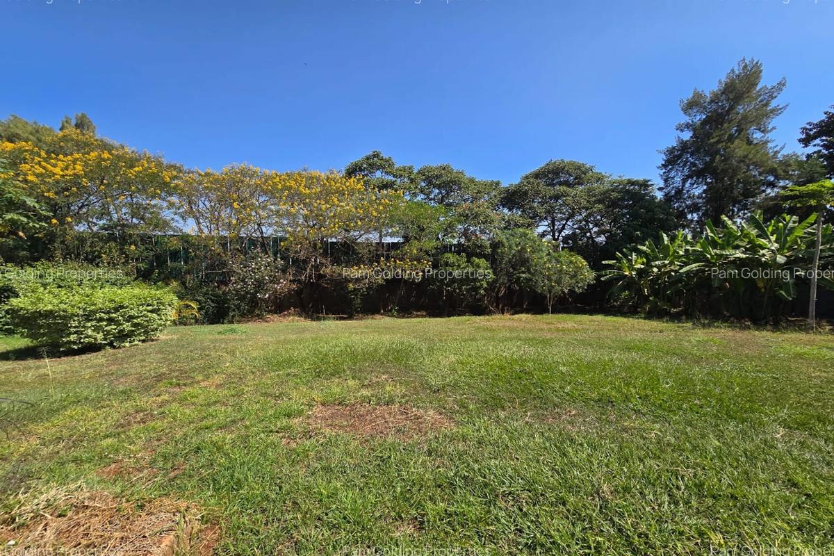 5 Bed House in Runda - 8