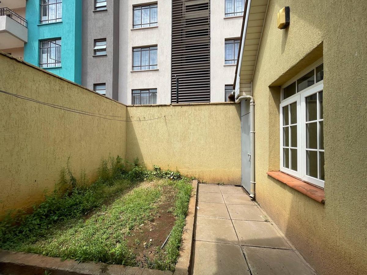 4 Bed Townhouse with En Suite in Langata - 10