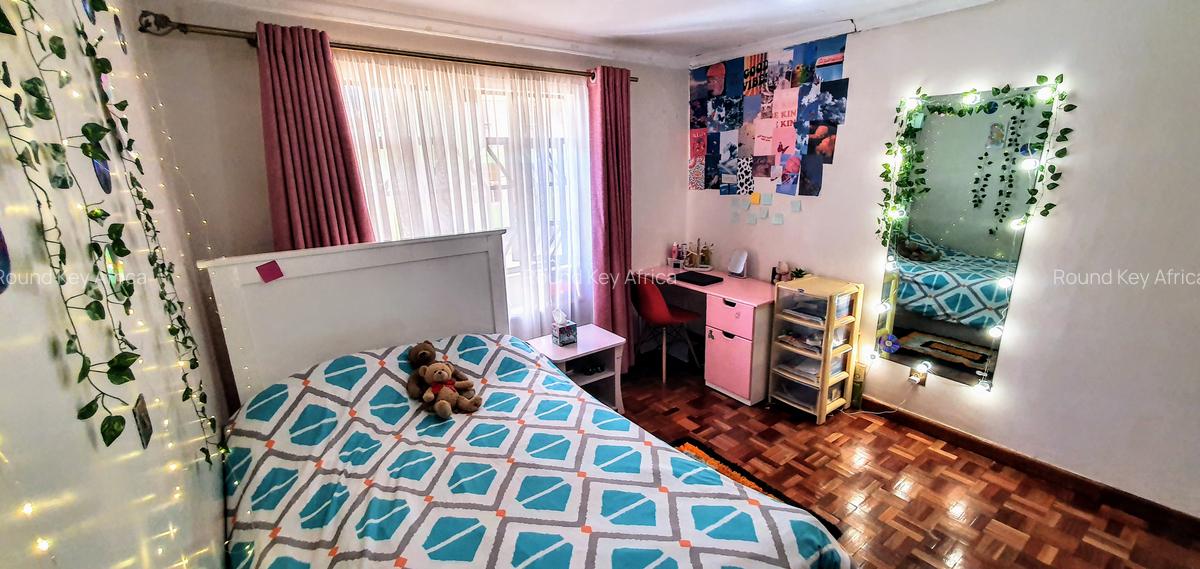 4 Bed Townhouse with En Suite at South C - 12