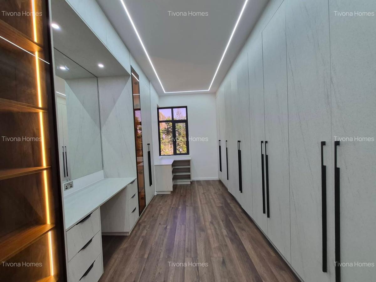 5 Bed House with Swimming Pool in Lavington - 3