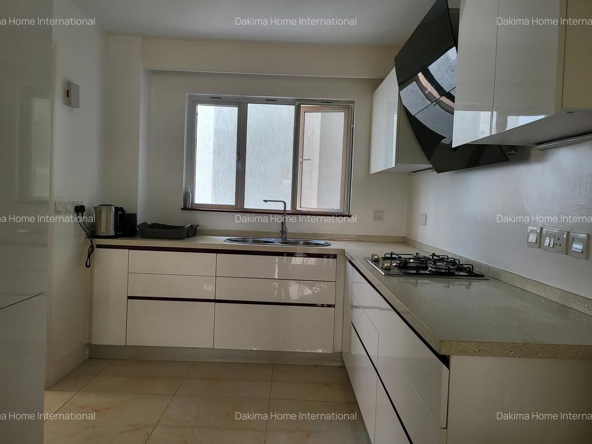 Furnished 2 Bed Apartment with En Suite in Rhapta Road - 5