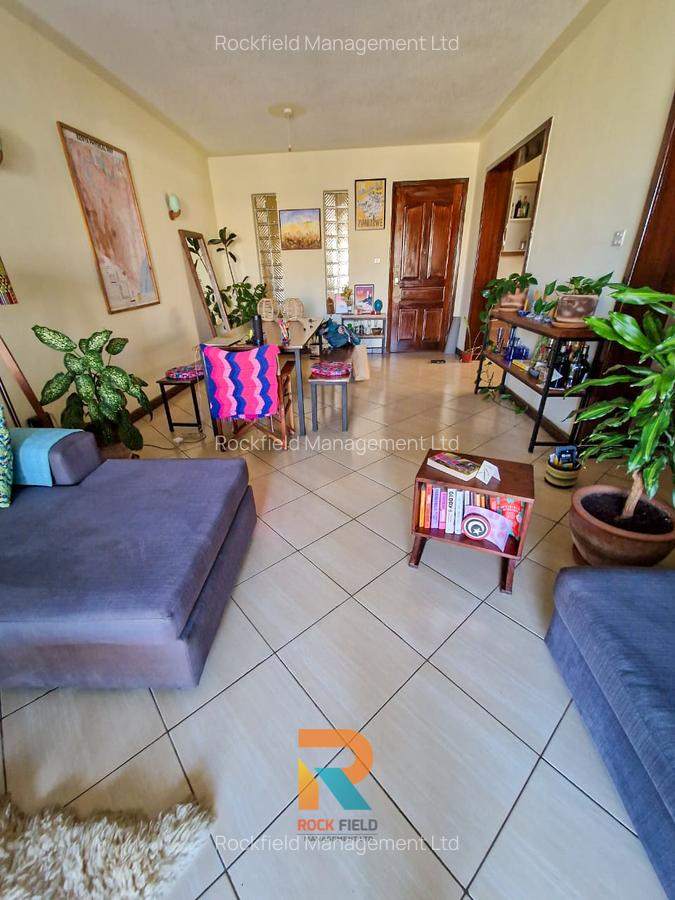 Furnished 2 Bed Apartment with En Suite in Brookside - 1