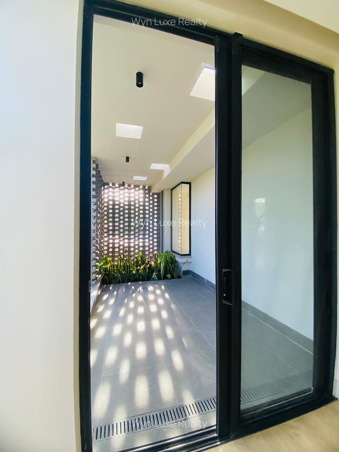 5 Bed Villa at Brookside - 12