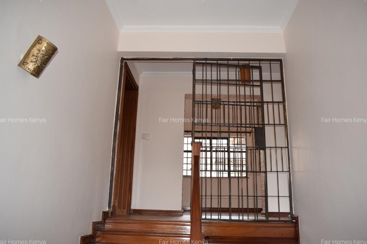4 Bed Townhouse with En Suite at Peponi Road - 19