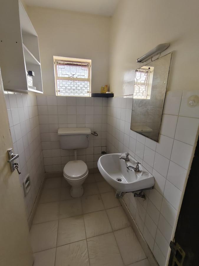 3 Bed Townhouse with En Suite in Kilimani - 16