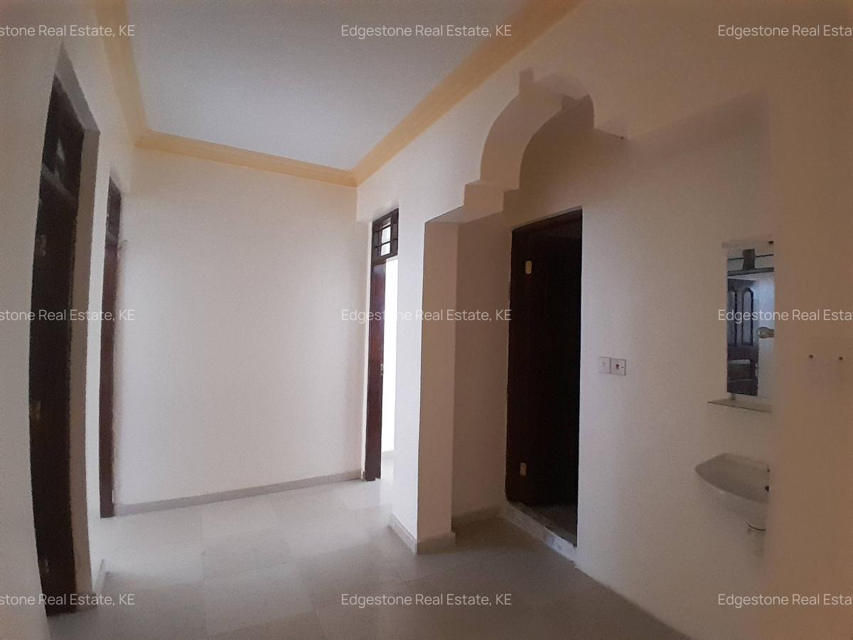 3 Bed Apartment with En Suite in Nyali Area - 9