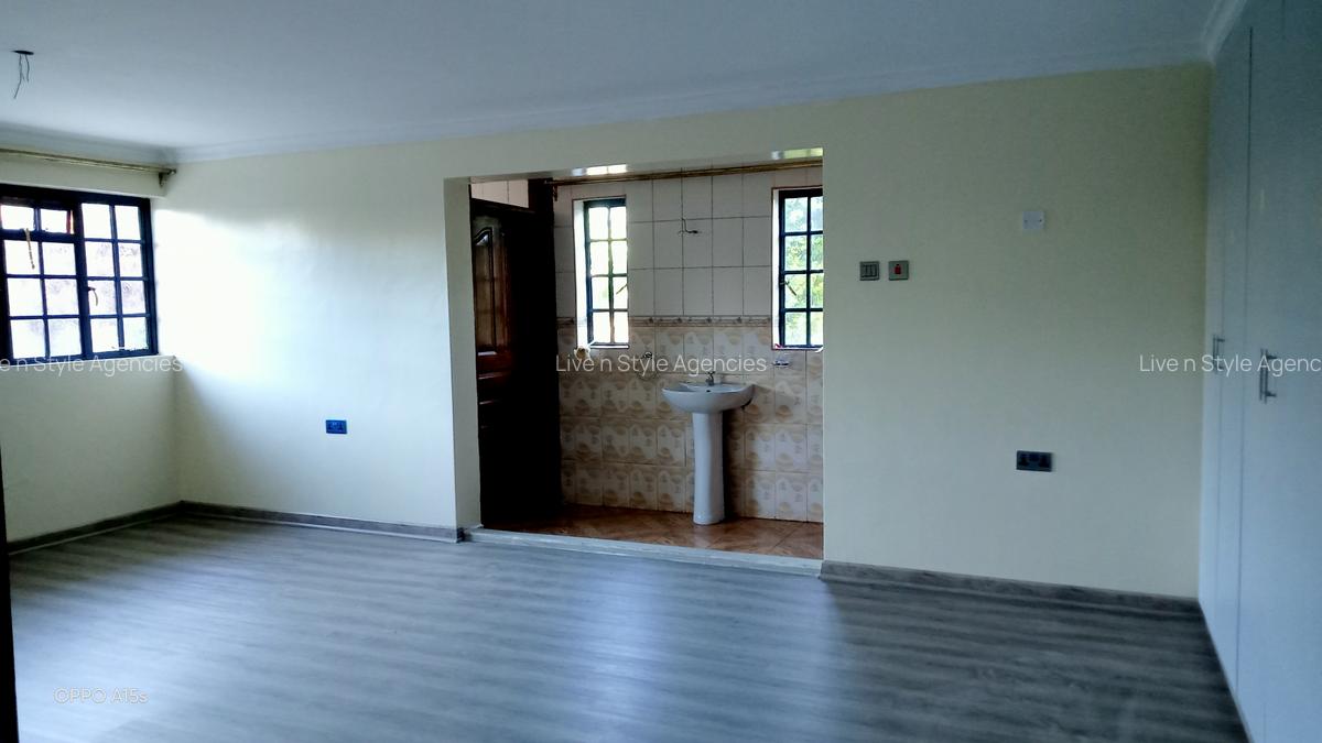 3 Bed House with En Suite in Runda - 11