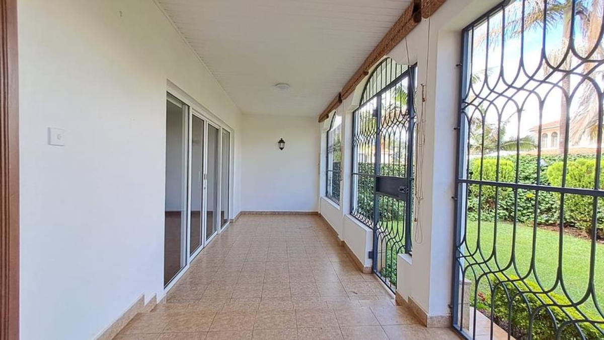 4 Bed Townhouse with En Suite at Grevillea Grove - 9
