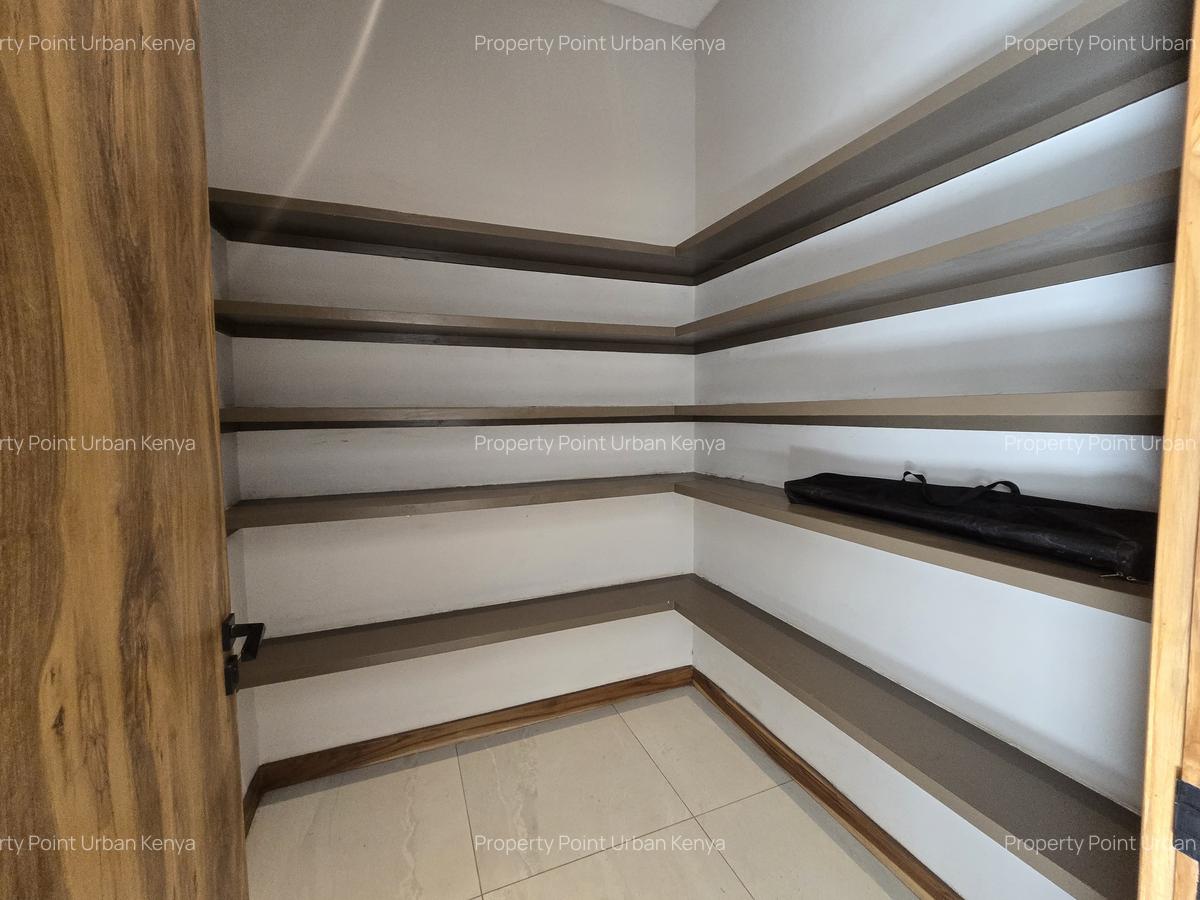 4 Bed Townhouse with En Suite at Kyuna Road - Westlands - Loresho - 10