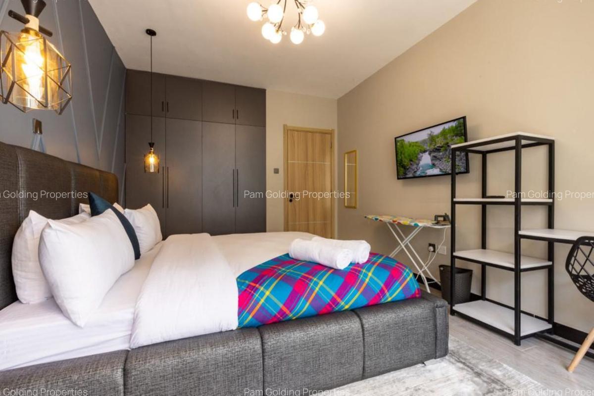 Serviced 1 Bed Apartment with En Suite at Wood Avenue - 8