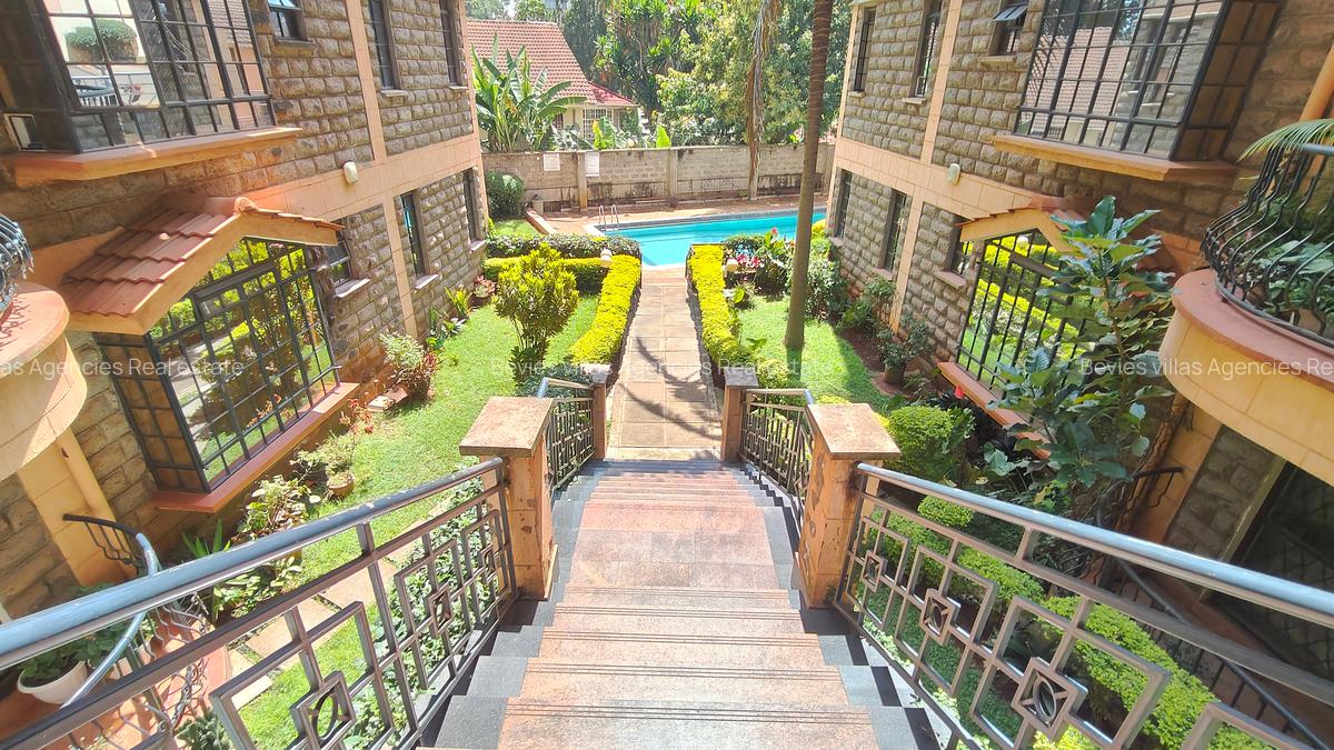 3 Bed Apartment with En Suite at Brook Side - 7