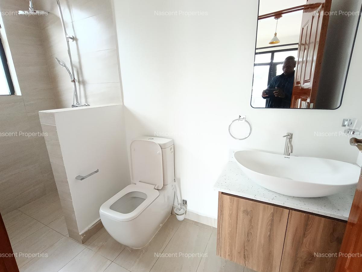 5 Bed House with En Suite in Kitisuru - 17