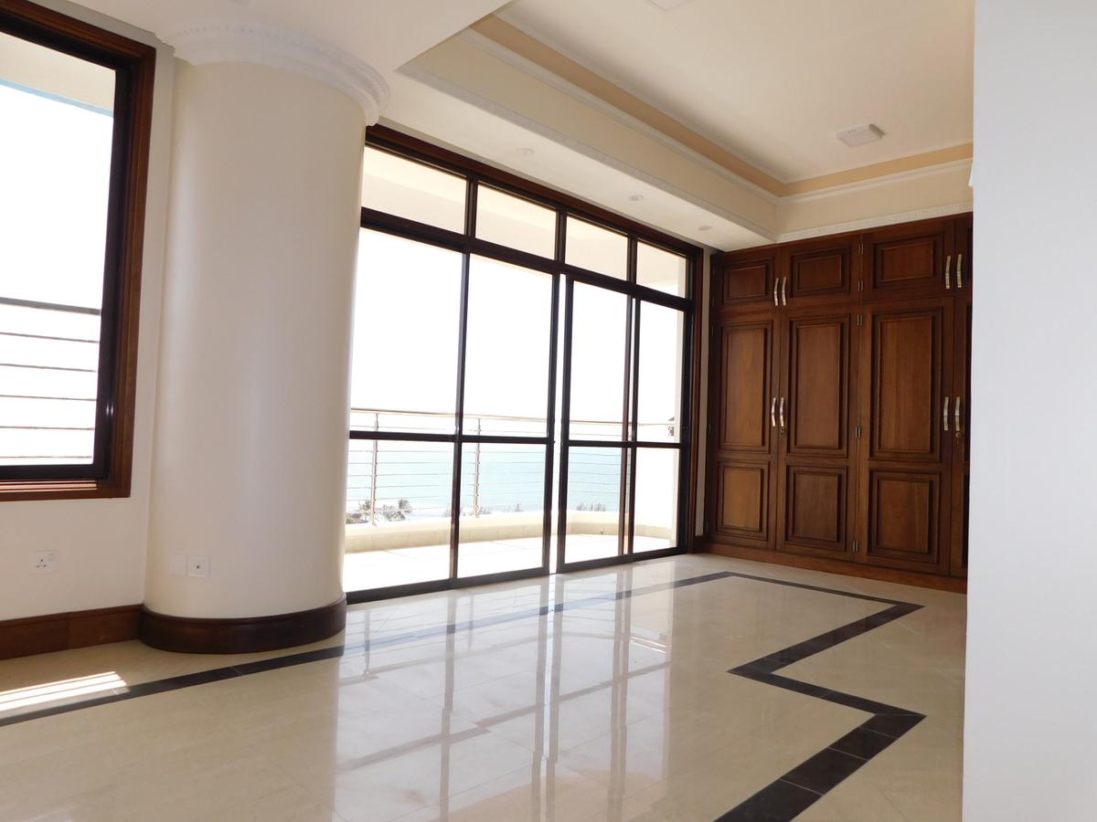 5 Bed Apartment with En Suite in Kizingo - 13