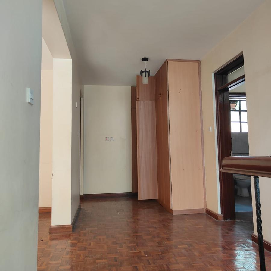 5 Bed Townhouse with En Suite at Tabere Crescent - 7