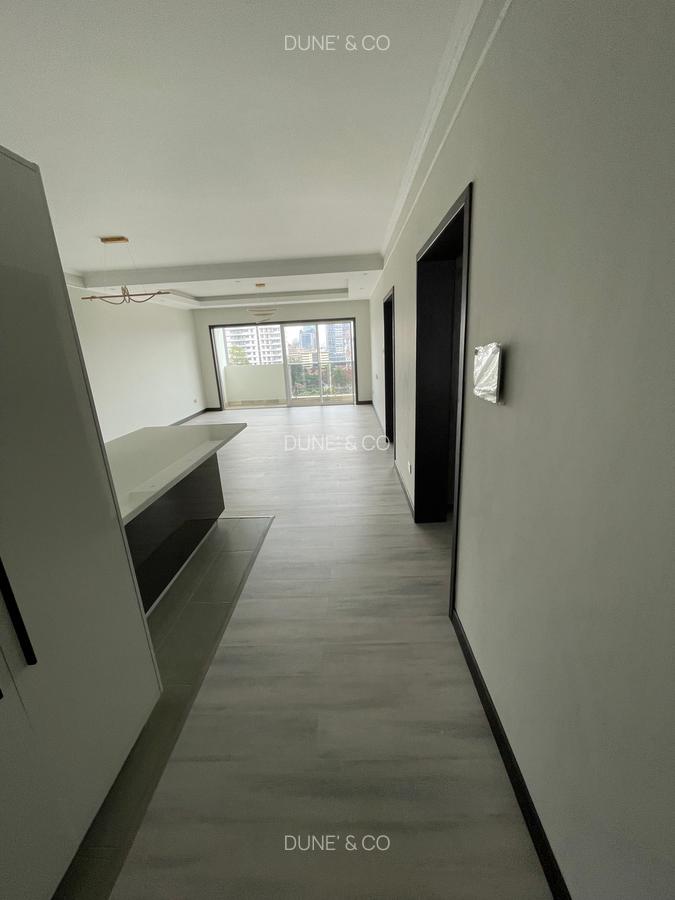 2 Bed Apartment with En Suite in Riverside - 4