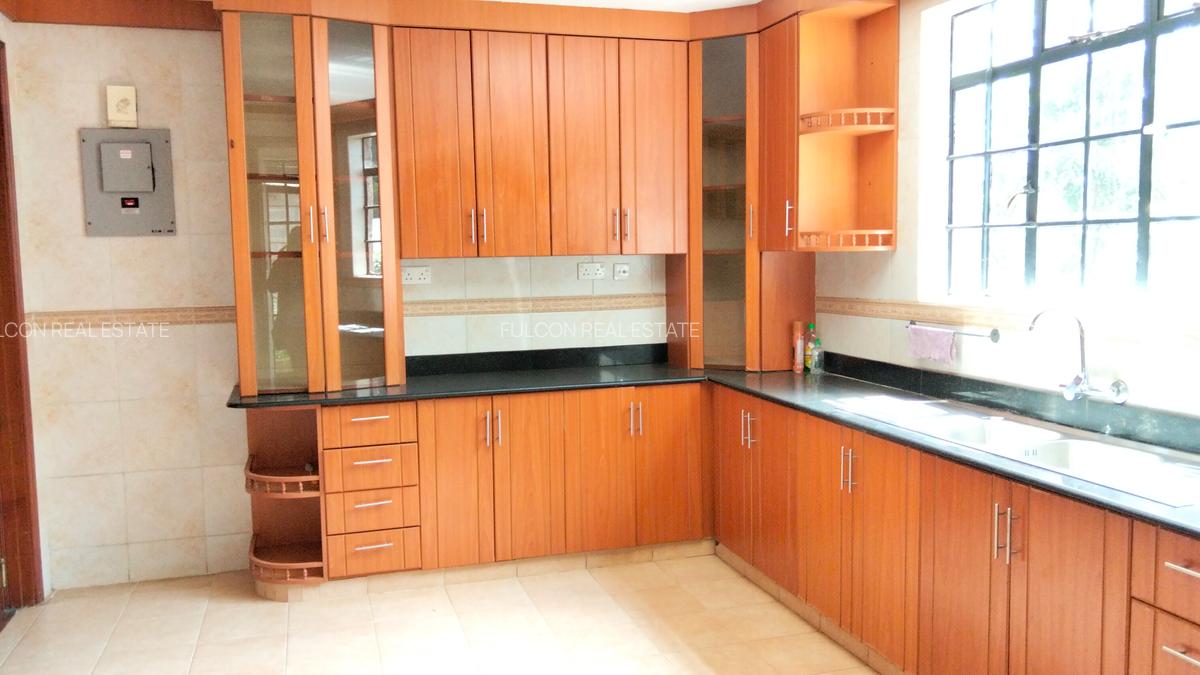 5 Bed Villa with En Suite in Lavington - 16