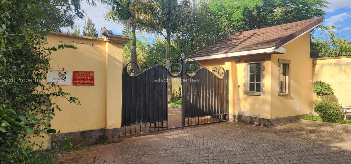 6 Bed House with En Suite in Karen - 3