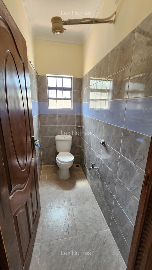 3 Bed House with En Suite at Rimpa Road - 14