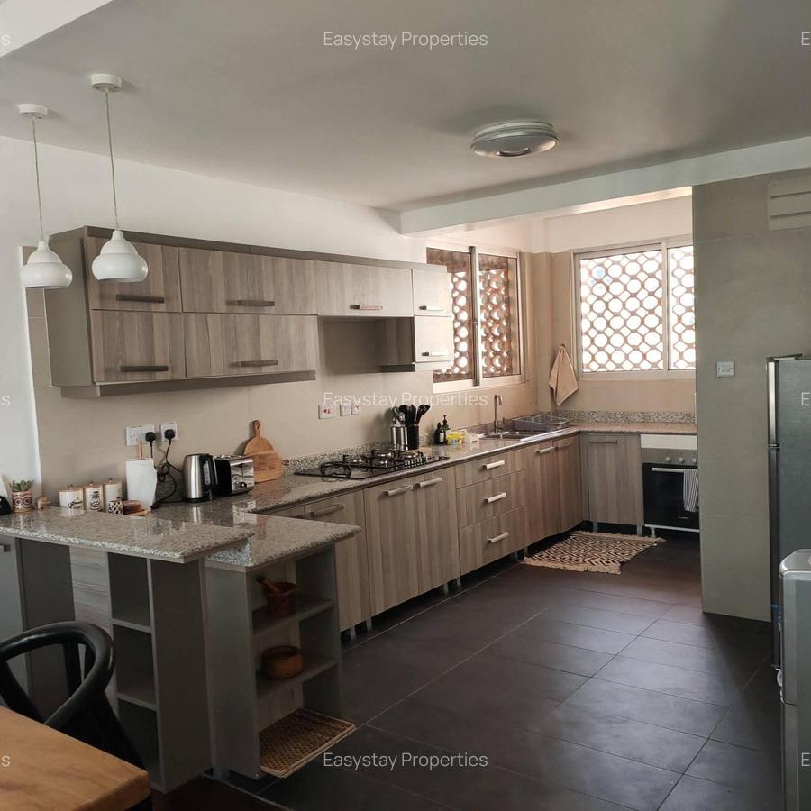 Furnished 2 Bed Apartment with En Suite in Westlands Area - 3