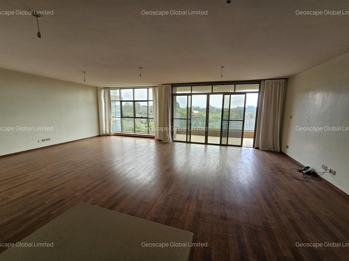 3 Bed Apartment with En Suite in Westlands Area - 1
