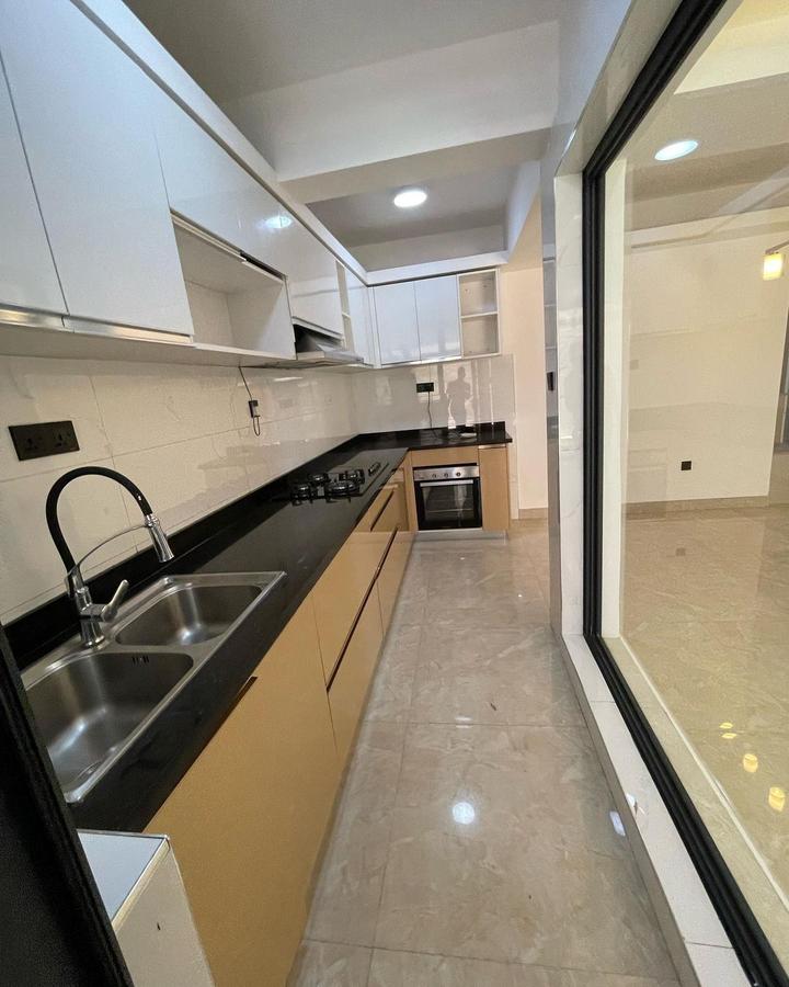 2 Bed Apartment with En Suite at Kingara Road - 6