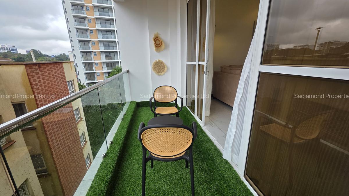 Furnished 2 Bed Apartment with En Suite in Brookside - 10