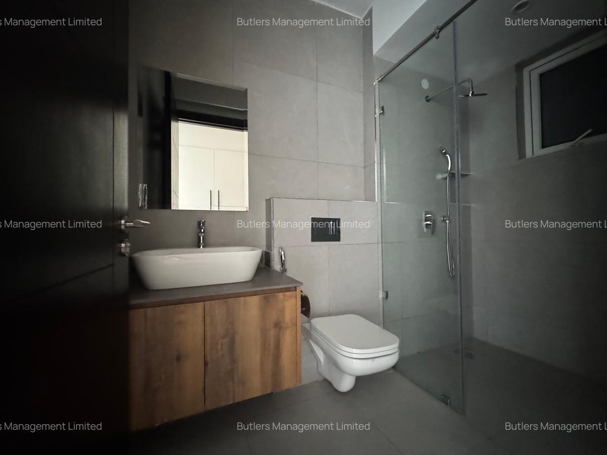 3 Bed Apartment with En Suite in General Mathenge - 14