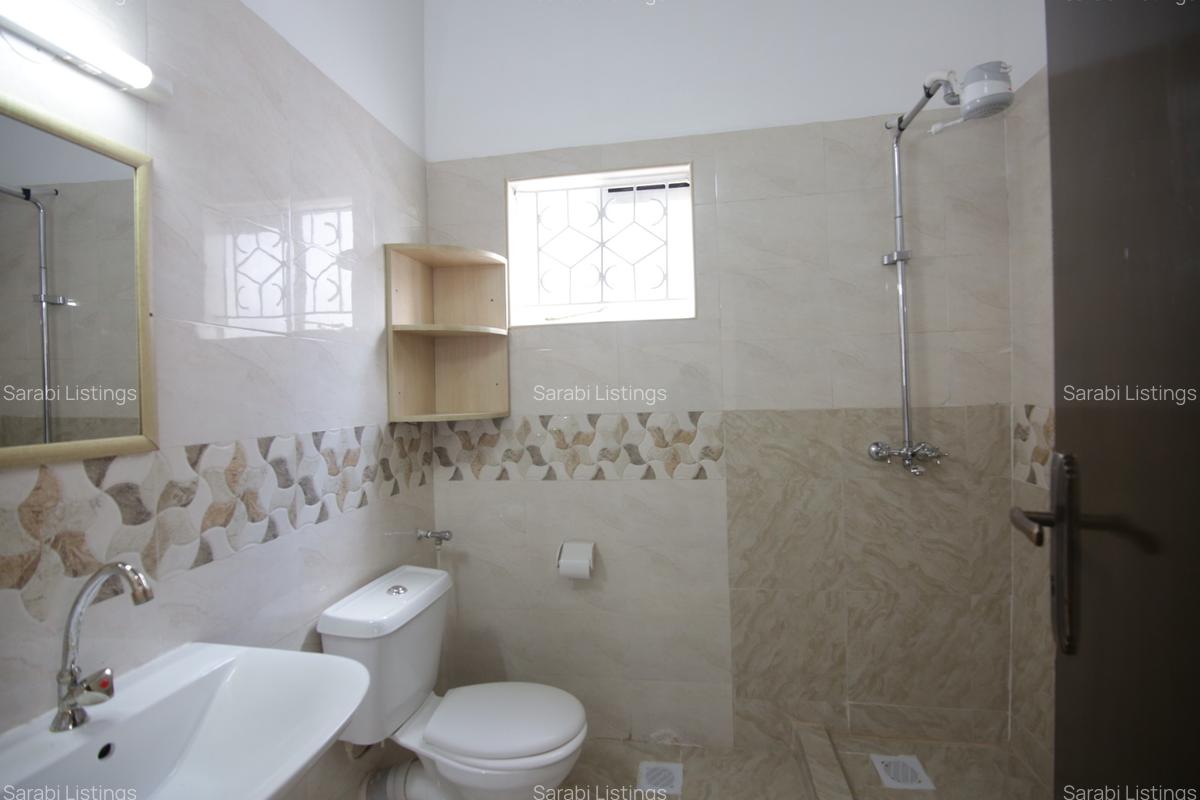 4 Bed Townhouse with En Suite in Lavington - 2