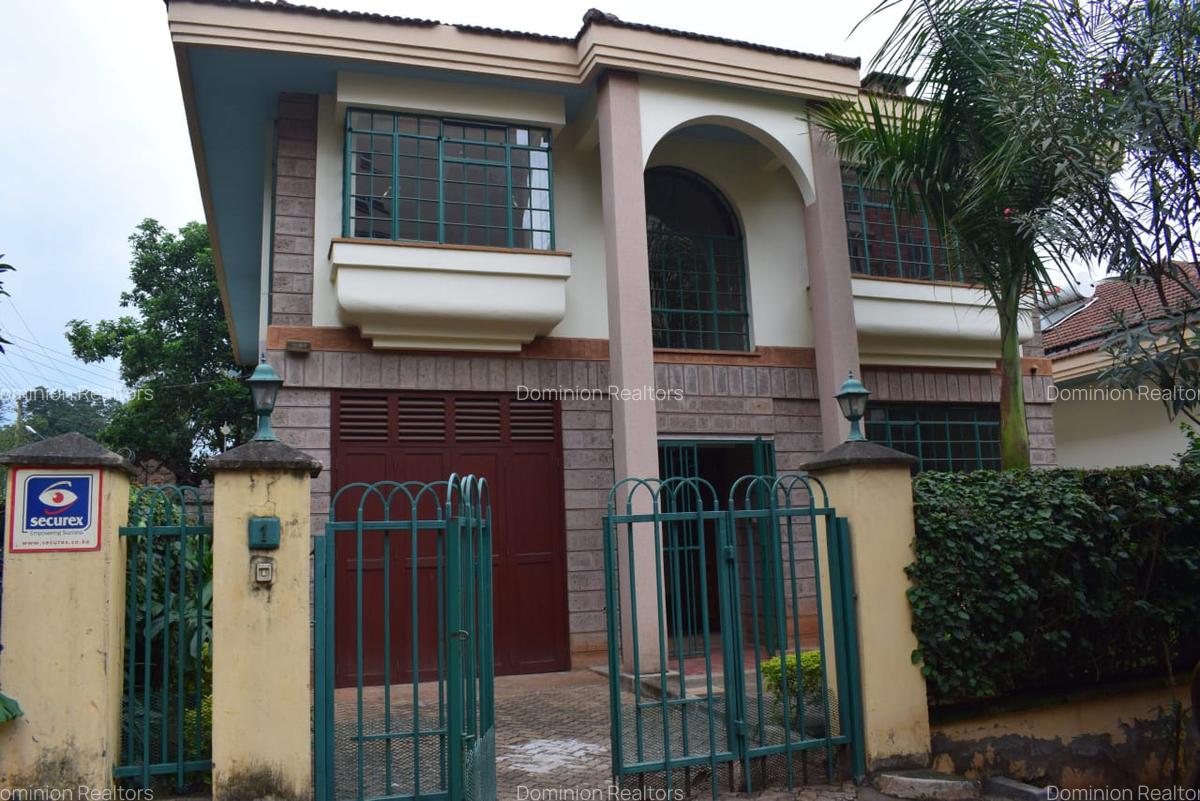 4 Bed Townhouse with En Suite in Westlands Area - 1