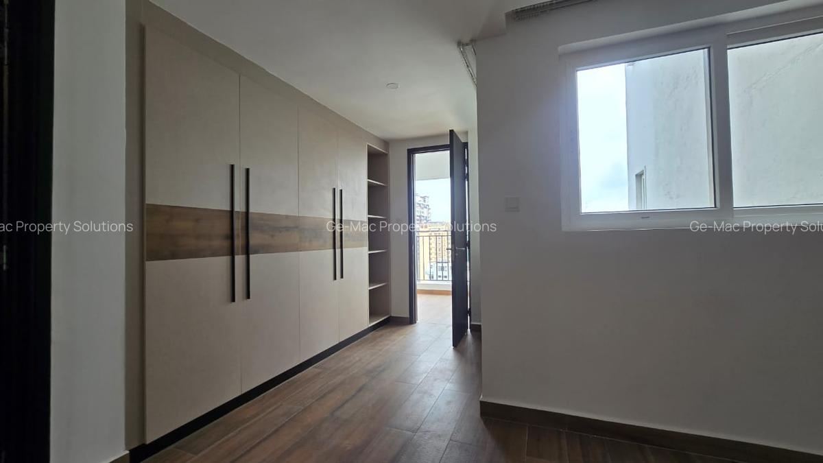 5 Bed Apartment with En Suite in General Mathenge - 7