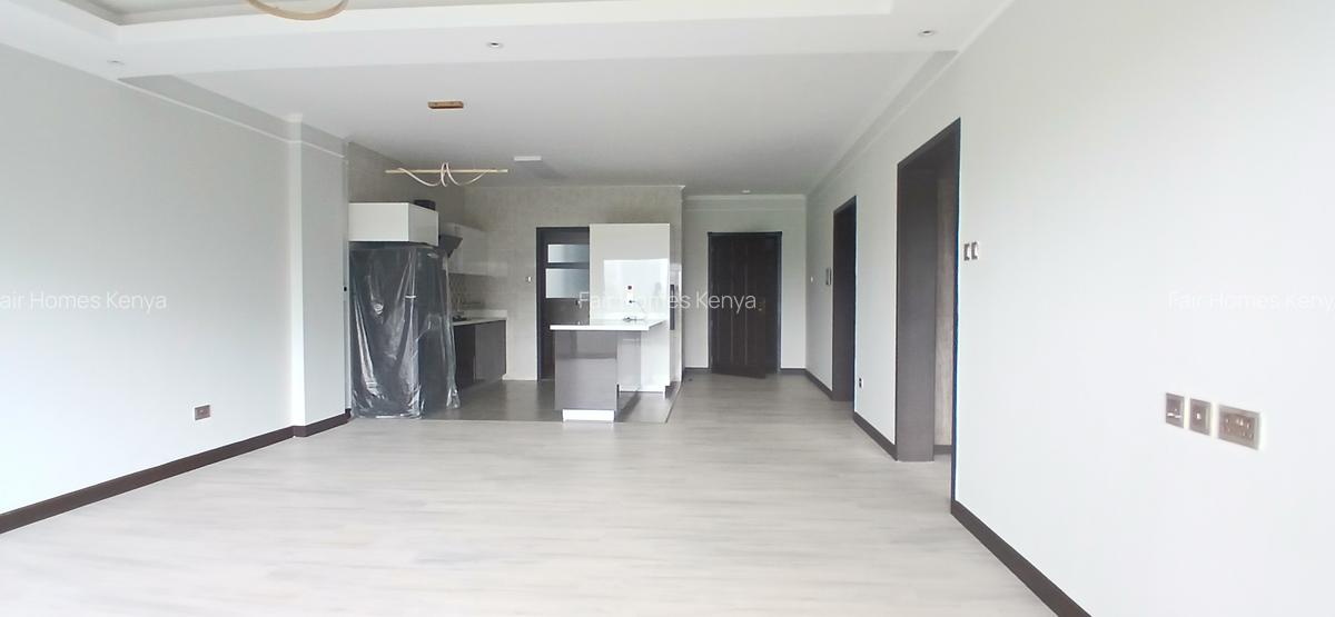 2 Bed Apartment with En Suite at Riverside Drive - 4