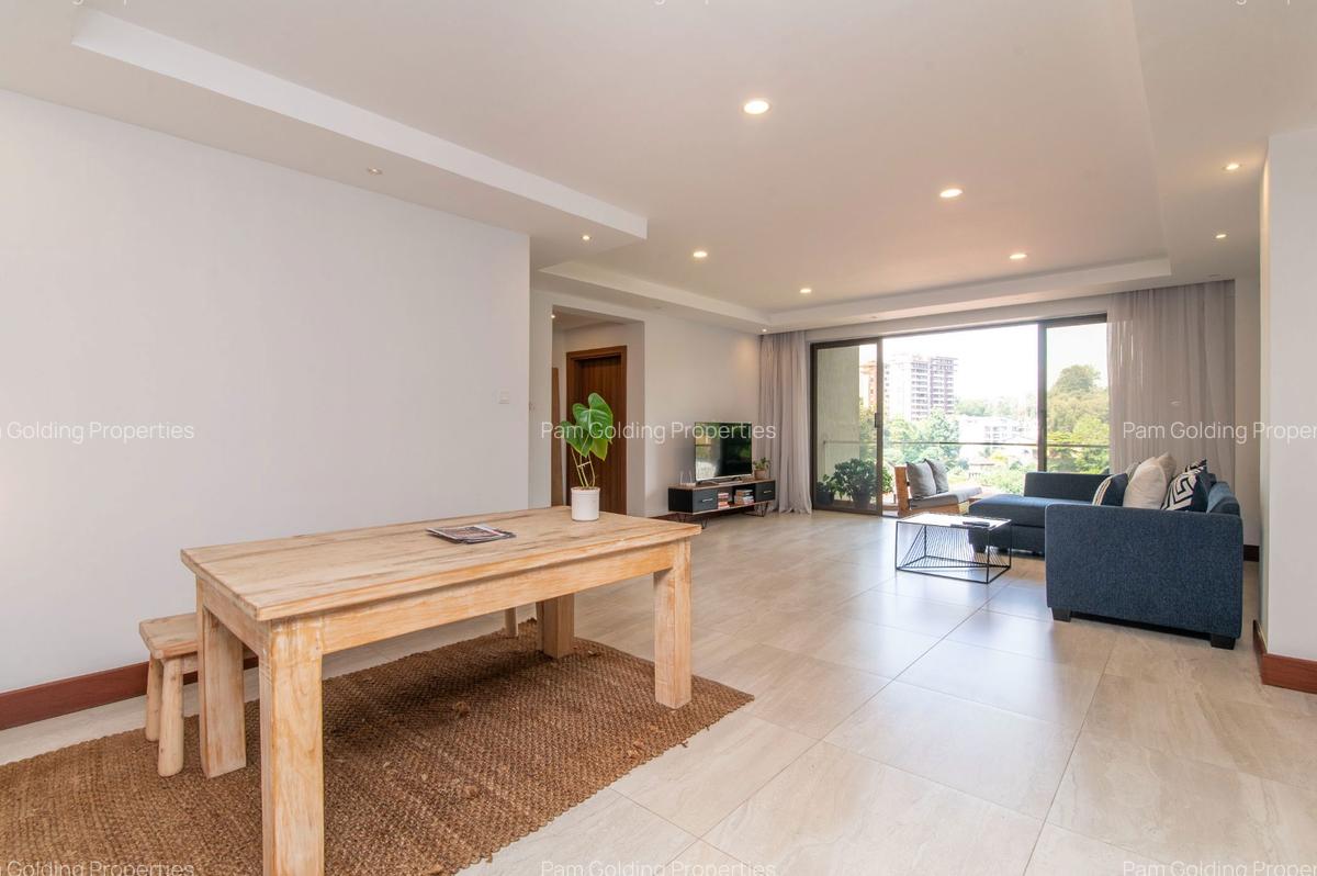 2 Bed Apartment with En Suite at Terrace Close - 10