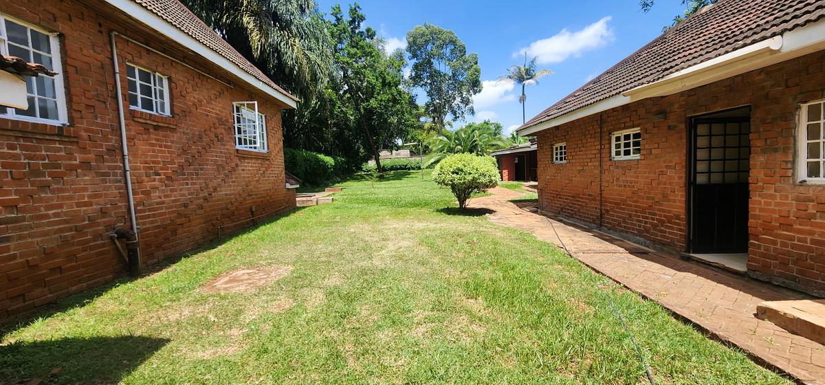 4 Bed House with En Suite in Muthaiga - 2