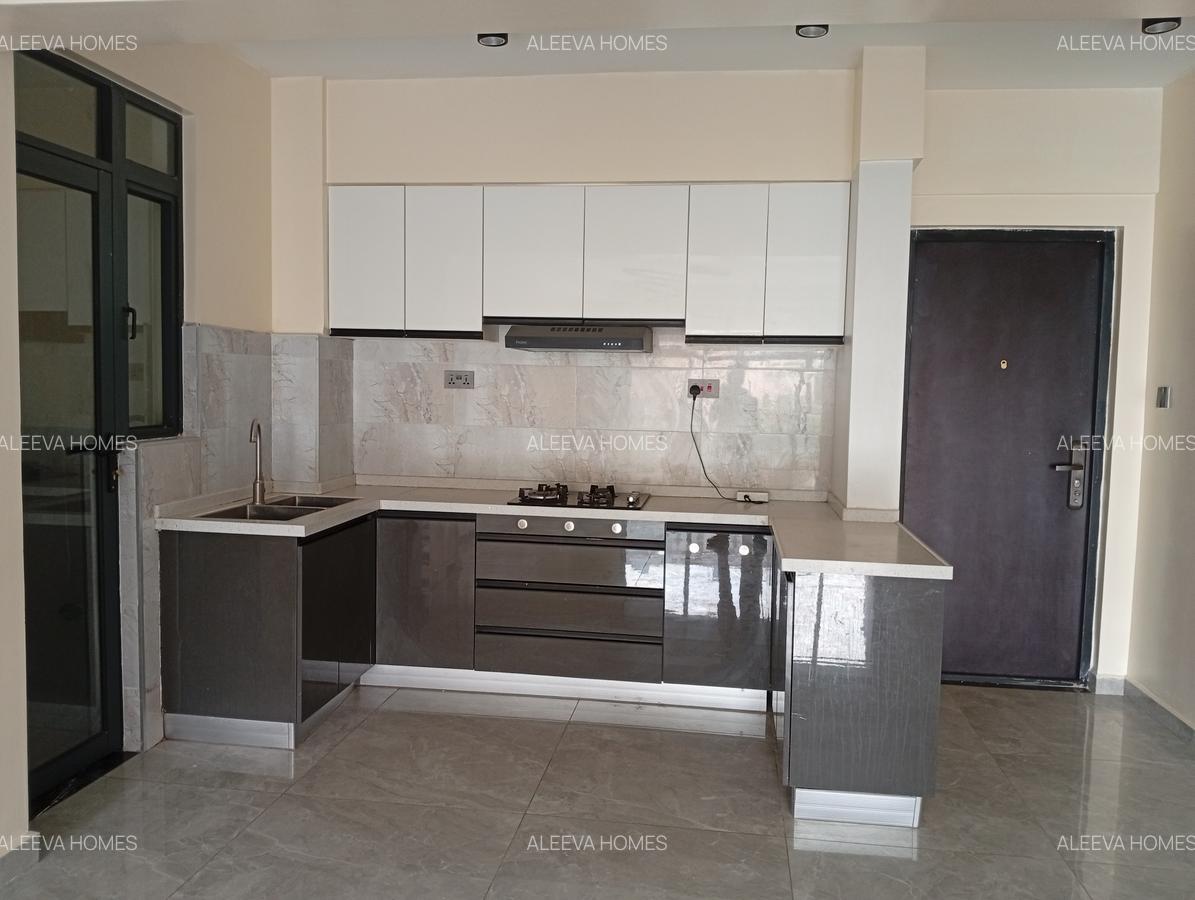 2 Bed Apartment with En Suite in Lavington - 4