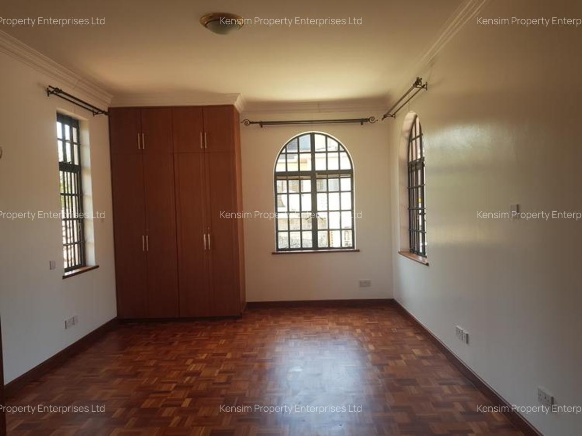 4 Bed Townhouse with En Suite in Lavington - 4