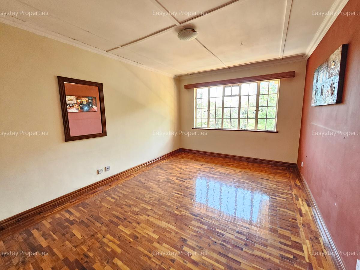 2 Bed Apartment with En Suite in Riverside - 7