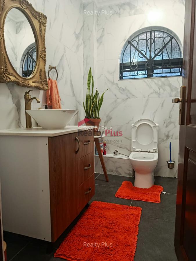 4 Bed House with En Suite in Westlands Area - 13