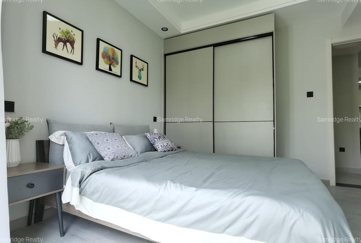 3 Bed Apartment with En Suite at Brookside - 2